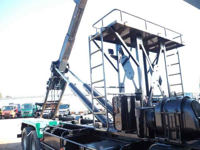 MITSUBISHI FUSOU SUPER GREAT 2015 Image 31