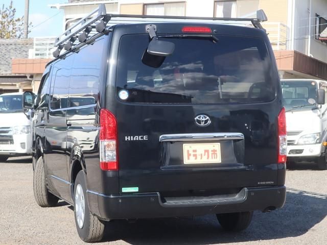 TOYOTA HIACE VAN 2WD 2020 Image 31