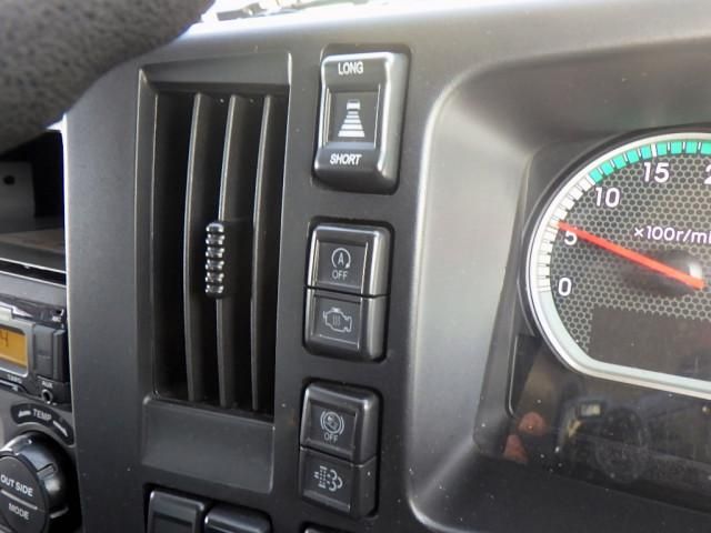 ISUZU FORWARD 2022 Image 31