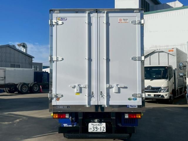MITSUBISHI CANTER 2024 Image 31