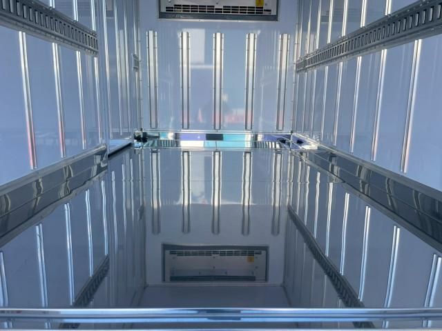 MITSUBISHI CANTER 2024 Image 31