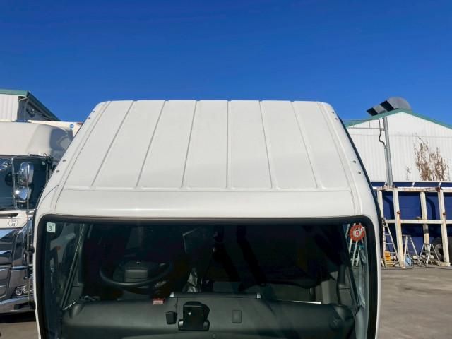 MITSUBISHI CANTER 2024 Image 31