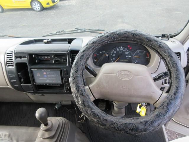 TOYOTA DYNA 2010 Image 31