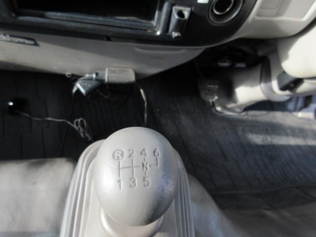 TOYOTA DYNA 2010 Image 31