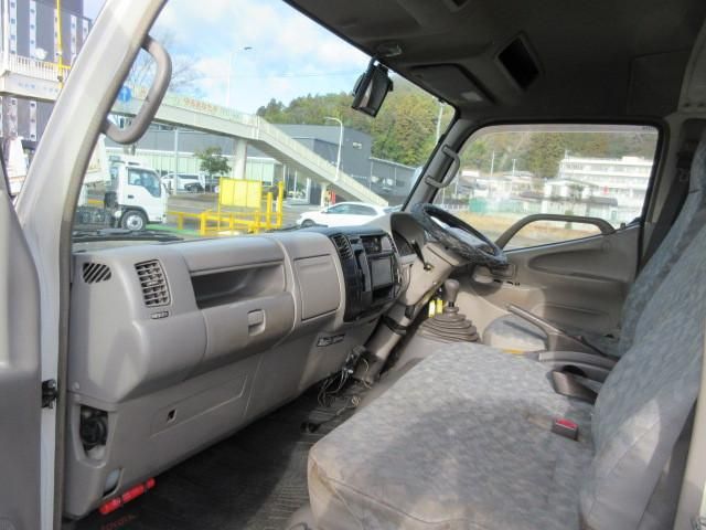 TOYOTA DYNA 2010 Image 31