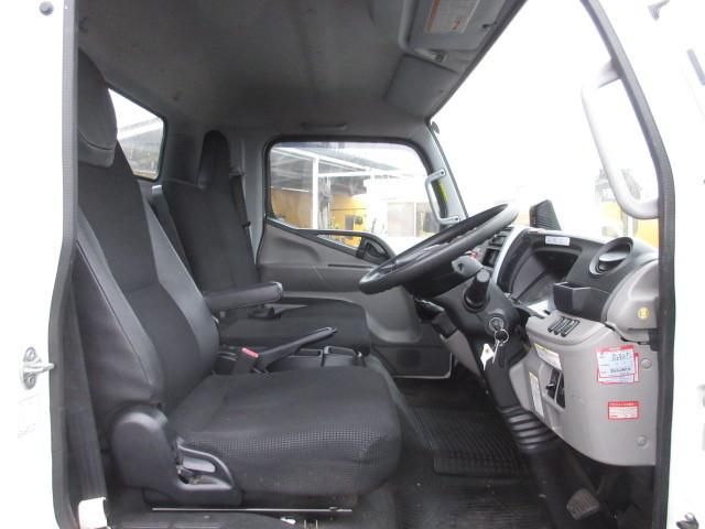 MITSUBISHI CANTER 2020 Image 31