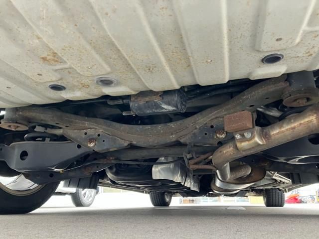 NISSAN ELGRAND 2011 Image 31