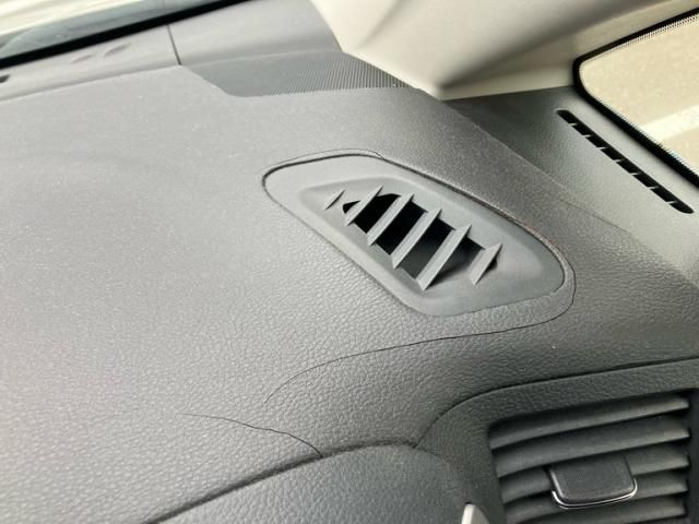 NISSAN ELGRAND 2011 Image 31