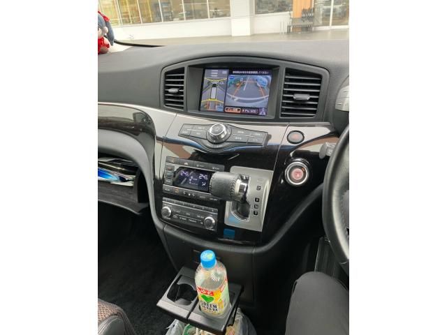 NISSAN ELGRAND 2011 Image 31