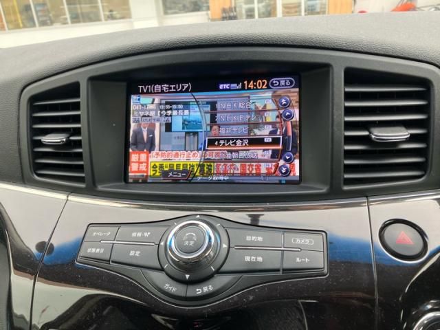 NISSAN ELGRAND 2011 Image 31