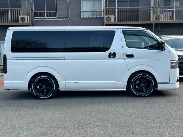 TOYOTA HIACE VAN 2WD 2022 Image 31