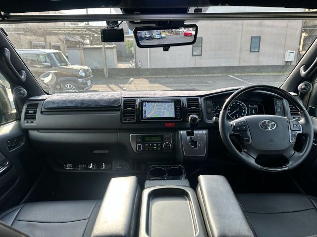 TOYOTA HIACE VAN 2WD 2022 Image 31