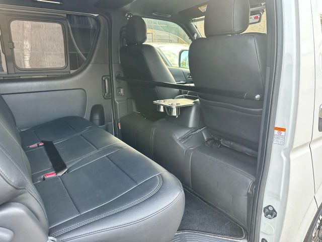 TOYOTA HIACE VAN 2WD 2022 Image 31