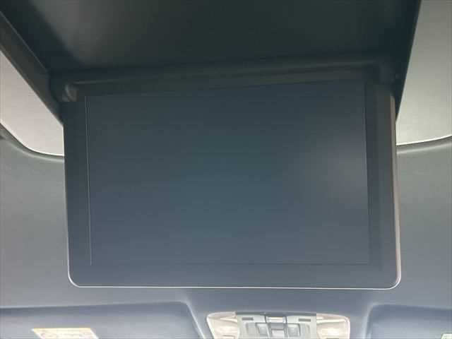 TOYOTA ALPHARD HYBRID 4WD 2018 Image 31