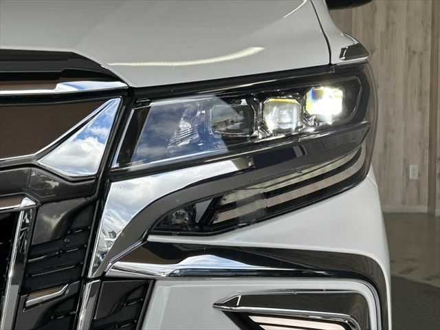 TOYOTA ALPHARD HYBRID 4WD 2018 Image 31