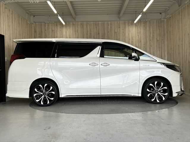 TOYOTA ALPHARD HYBRID 4WD 2018 Image 31