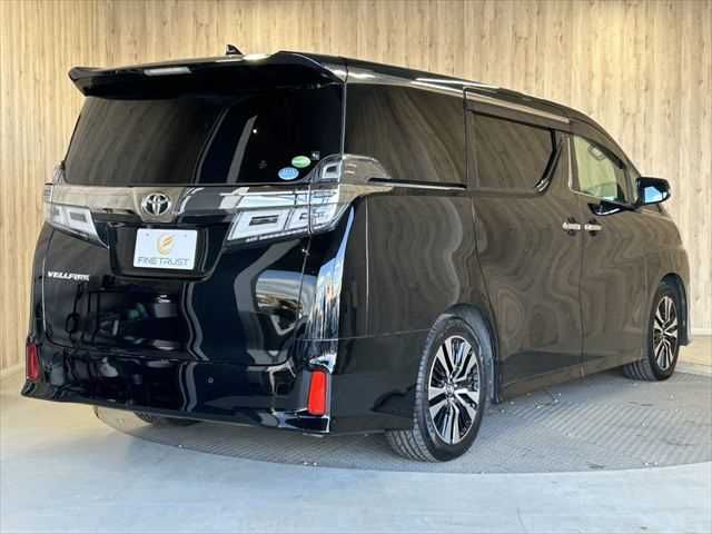 TOYOTA VELLFIRE 2018 Image 31