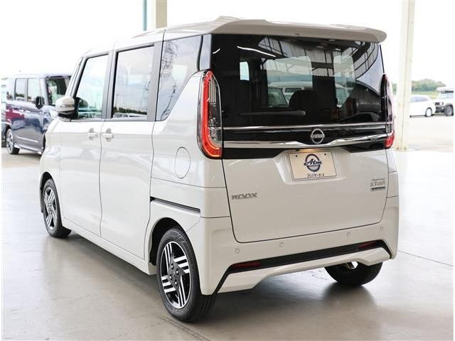 NISSAN ROOX 2024 Image 31