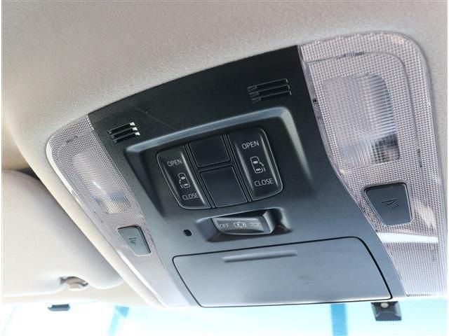 TOYOTA ALPHARD 2017 Image 31