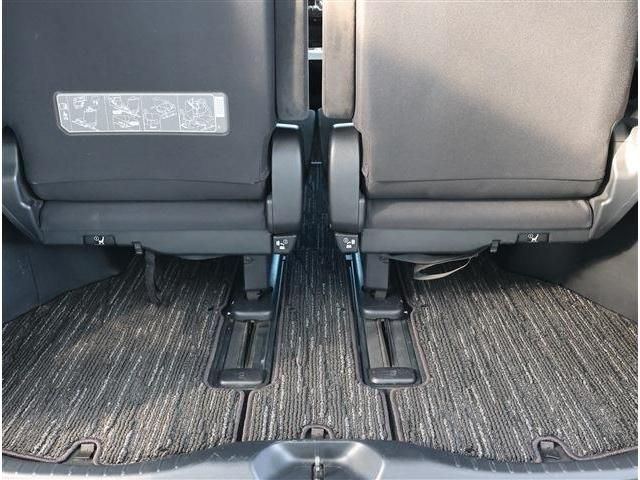 TOYOTA ALPHARD 2017 Image 31