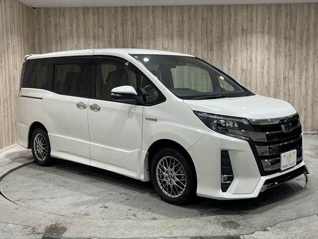 TOYOTA NOAH HYBRID 2018 Image 31