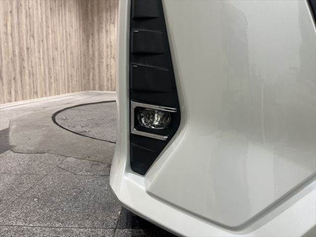 TOYOTA NOAH HYBRID 2018 Image 31