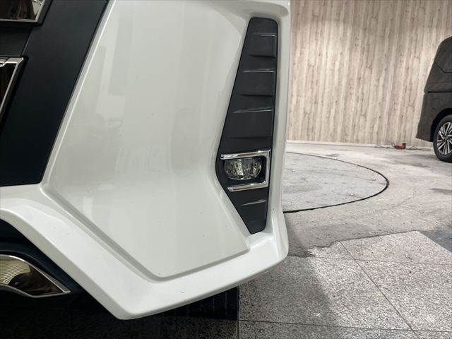 TOYOTA NOAH HYBRID 2018 Image 31