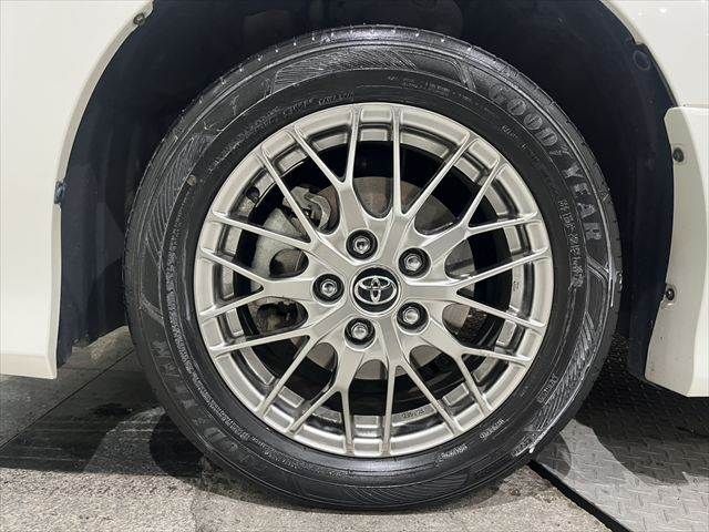 TOYOTA NOAH HYBRID 2018 Image 31