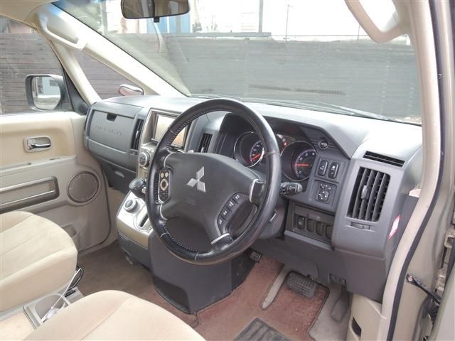 MITSUBISHI DELICA D:5 4WD 2008 Image 31