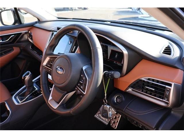 SUBARU LEGACY OUTBACK 2022 Image 31