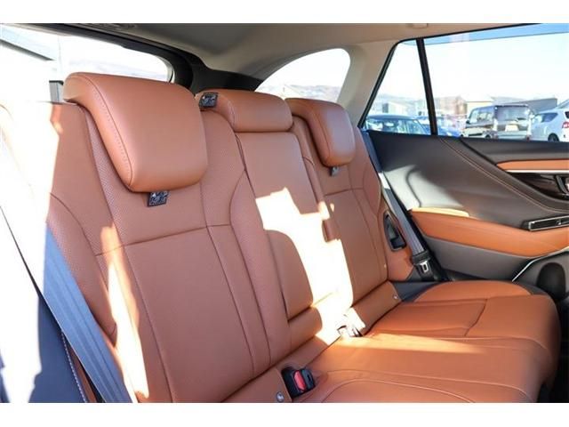 SUBARU LEGACY OUTBACK 2022 Image 31