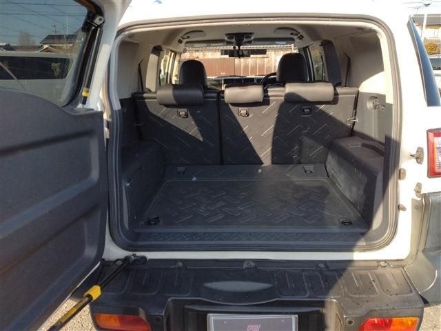 TOYOTA FJ CRUISER 4WD 2017 Image 31