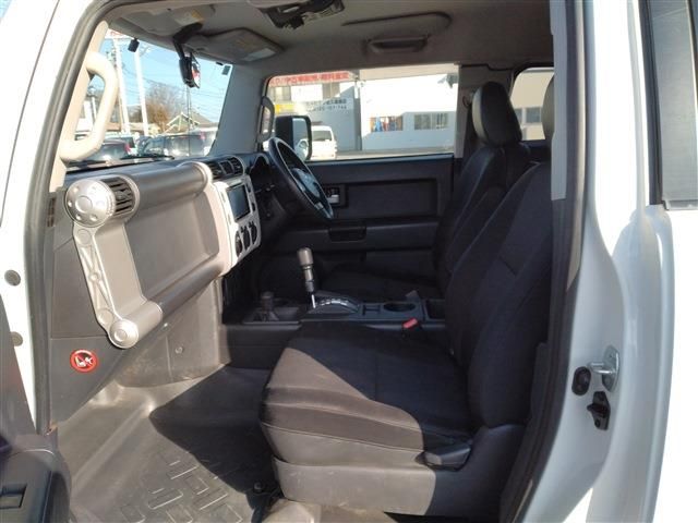 TOYOTA FJ CRUISER 4WD 2017 Image 31