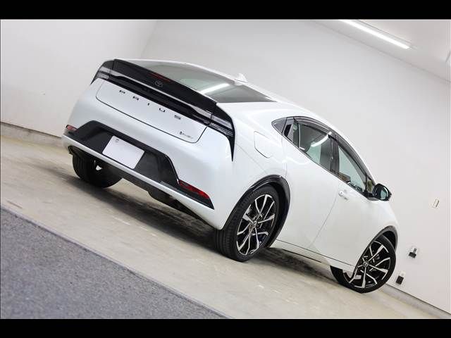 TOYOTA PRIUS PHV 2023 Image 31