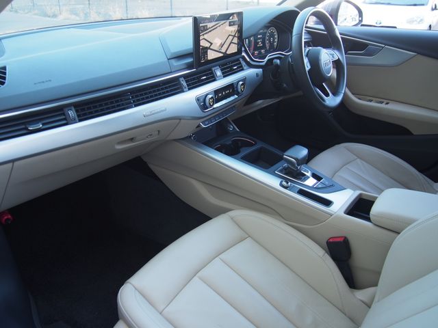 AUDI A4 AVANT 2020 Image 31