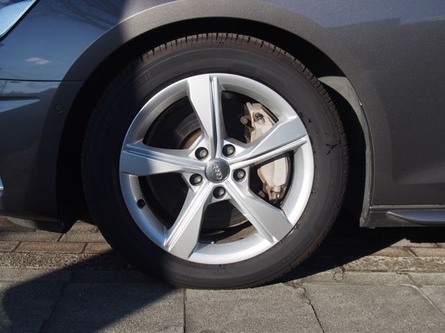 AUDI A4 AVANT 2020 Image 31