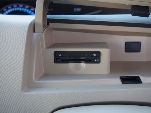 TOYOTA ESTIMA HYBRID 4WD 2014 Image 31