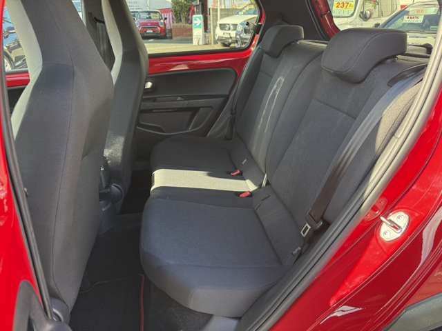 VOLKSWAGEN UP! 2017 Image 31