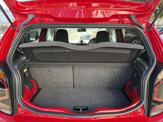 VOLKSWAGEN UP! 2017 Image 31