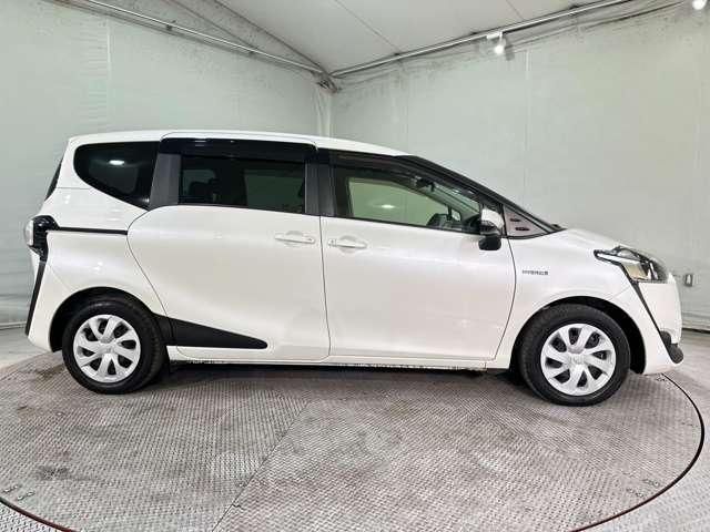 TOYOTA SIENTA HYBRID 2016 Image 31