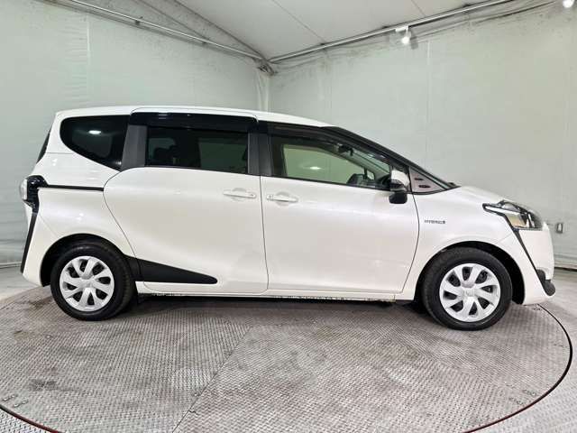 TOYOTA SIENTA HYBRID 2016 Image 31