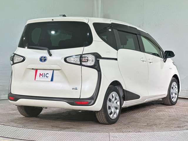 TOYOTA SIENTA HYBRID 2016 Image 31
