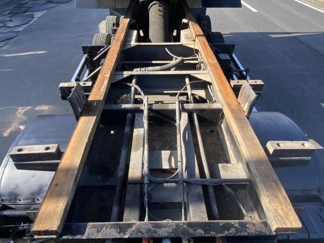 HINO PROFIA 2005 Image 31