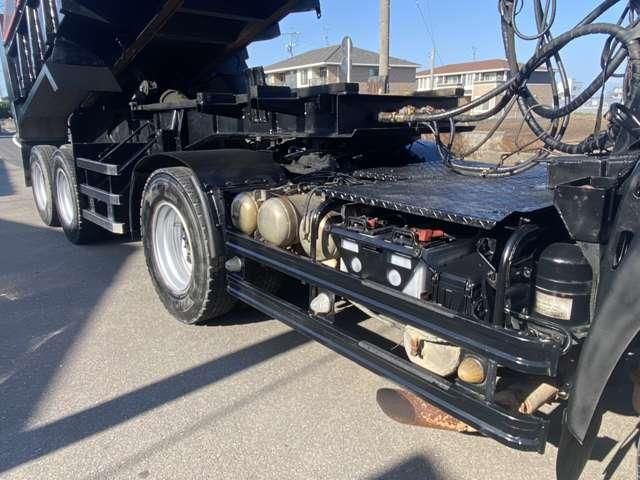 HINO PROFIA 2005 Image 31