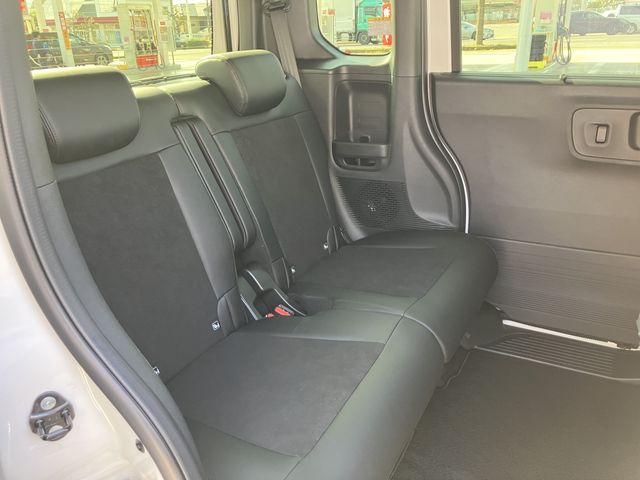 HONDA N BOX CUSTOM 2026 Image 31