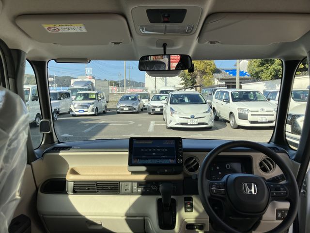 HONDA N BOX 2026 Image 31