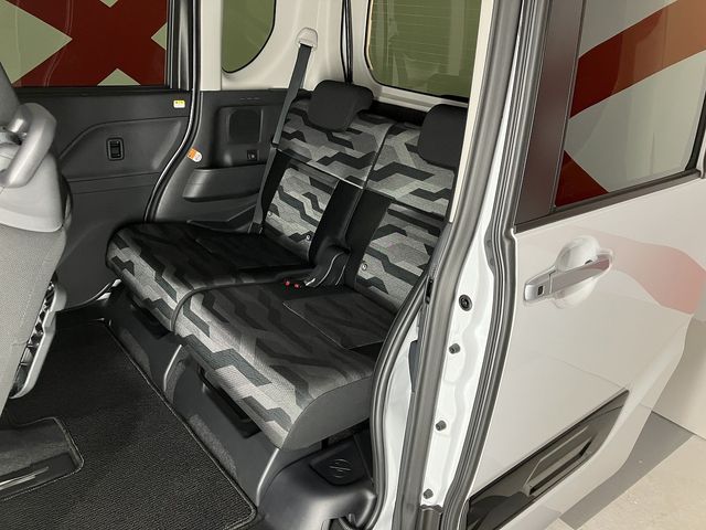 DAIHATSU TANTO FAN CROSS 4WD 2024 Image 31