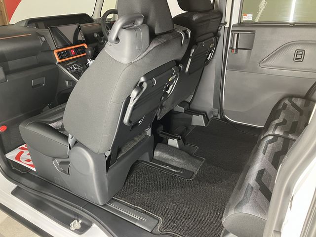 DAIHATSU TANTO FAN CROSS 4WD 2024 Image 31