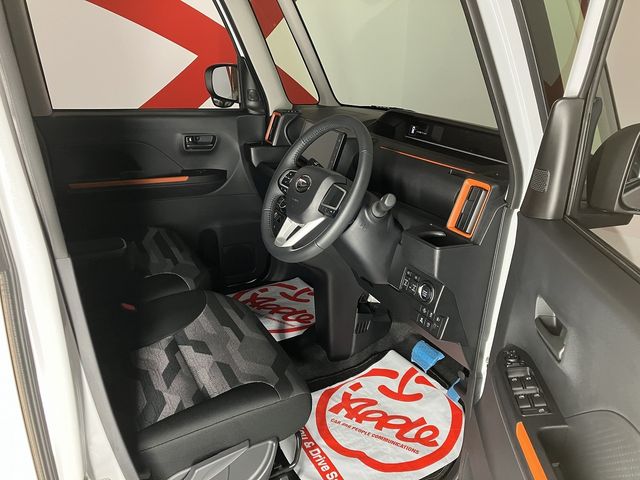 DAIHATSU TANTO FAN CROSS 4WD 2024 Image 31