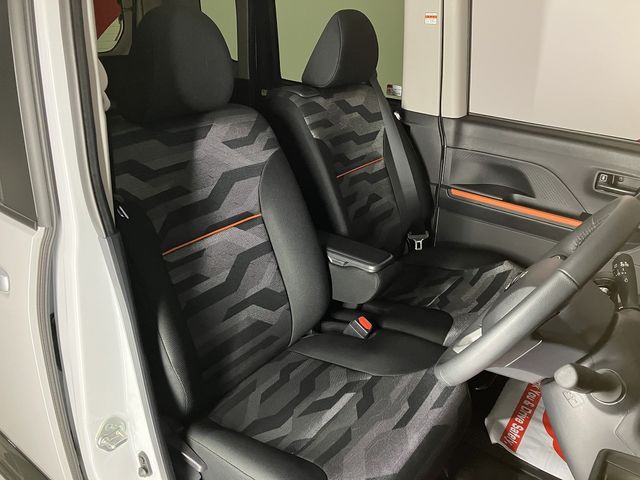 DAIHATSU TANTO FAN CROSS 4WD 2024 Image 31